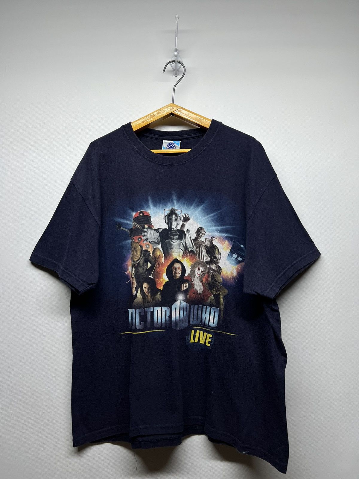 Vintage Vintage Y2k Doctor Who Live 2009 Tour Promo Graphic T-Shirt Size US M / EU 48-50 / 2 - 5 Thumbnail