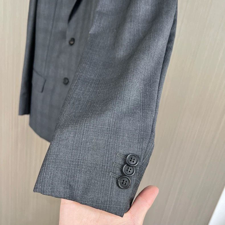 Prada Prada Gray wool plaid suit 2504-Nextarrow Size 48R - 4 Thumbnail