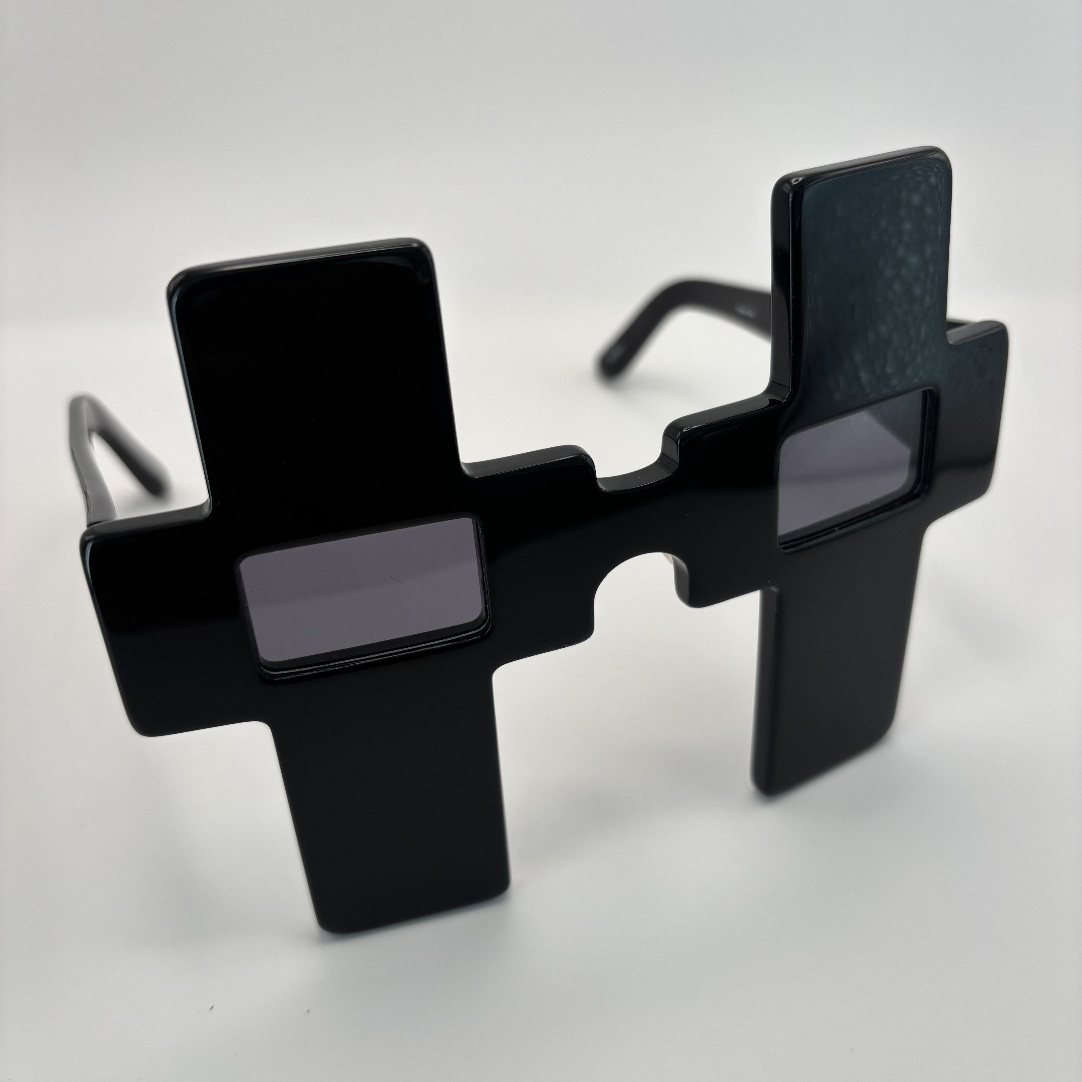 Jeremy Scott × Linda Farrow Linda Farrow x Jeremy Scott CROSS Sunglasses Rare Size ONE SIZE - 2 Thumbnail
