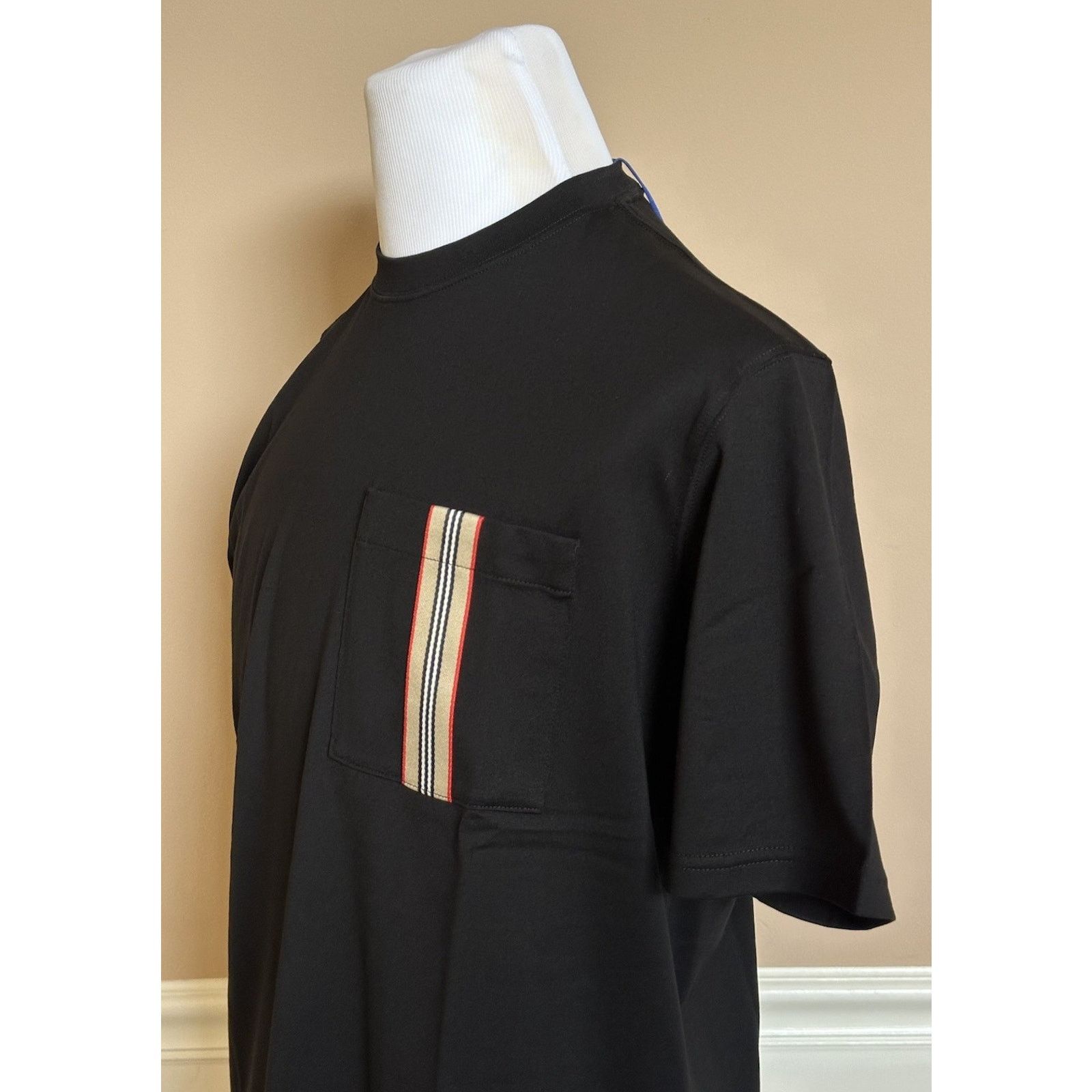 Burberry Burberry Ellison Pocket Black T-shirt M (Oversized) 81121131 Size US M / EU 48-50 / 2 - 3 Thumbnail