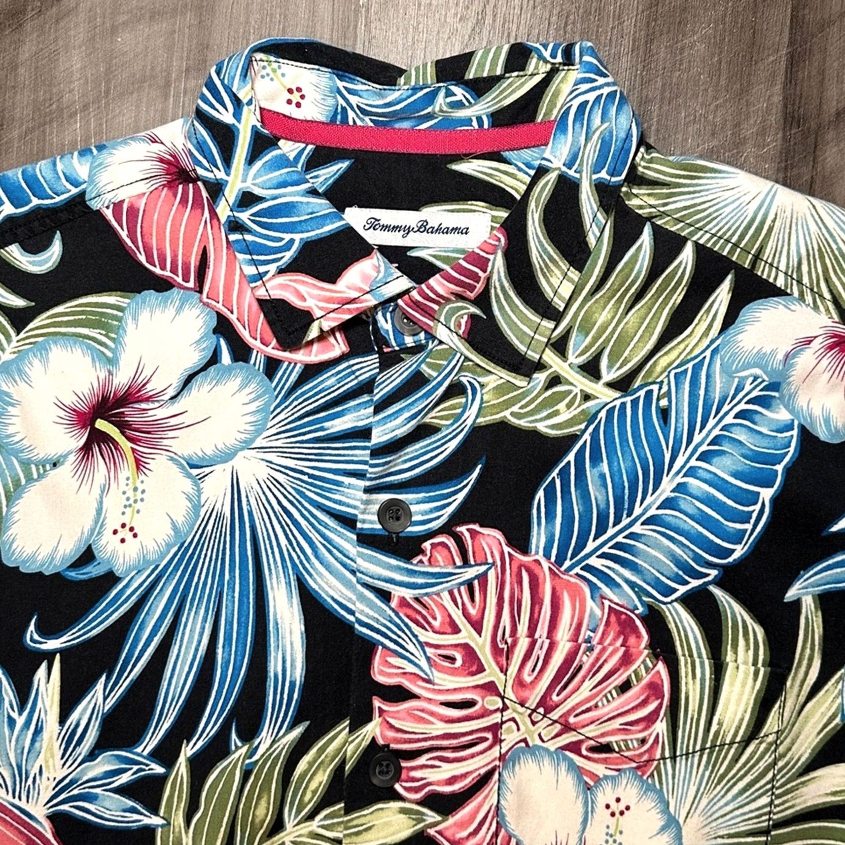 Tommy Bahama VINTAGE Tommy Bahama Konkan Jungle Hawaiian Silk Blend Short Sleeve Button Down Medium Mens Black Shirt Size US 31 - 5 Thumbnail
