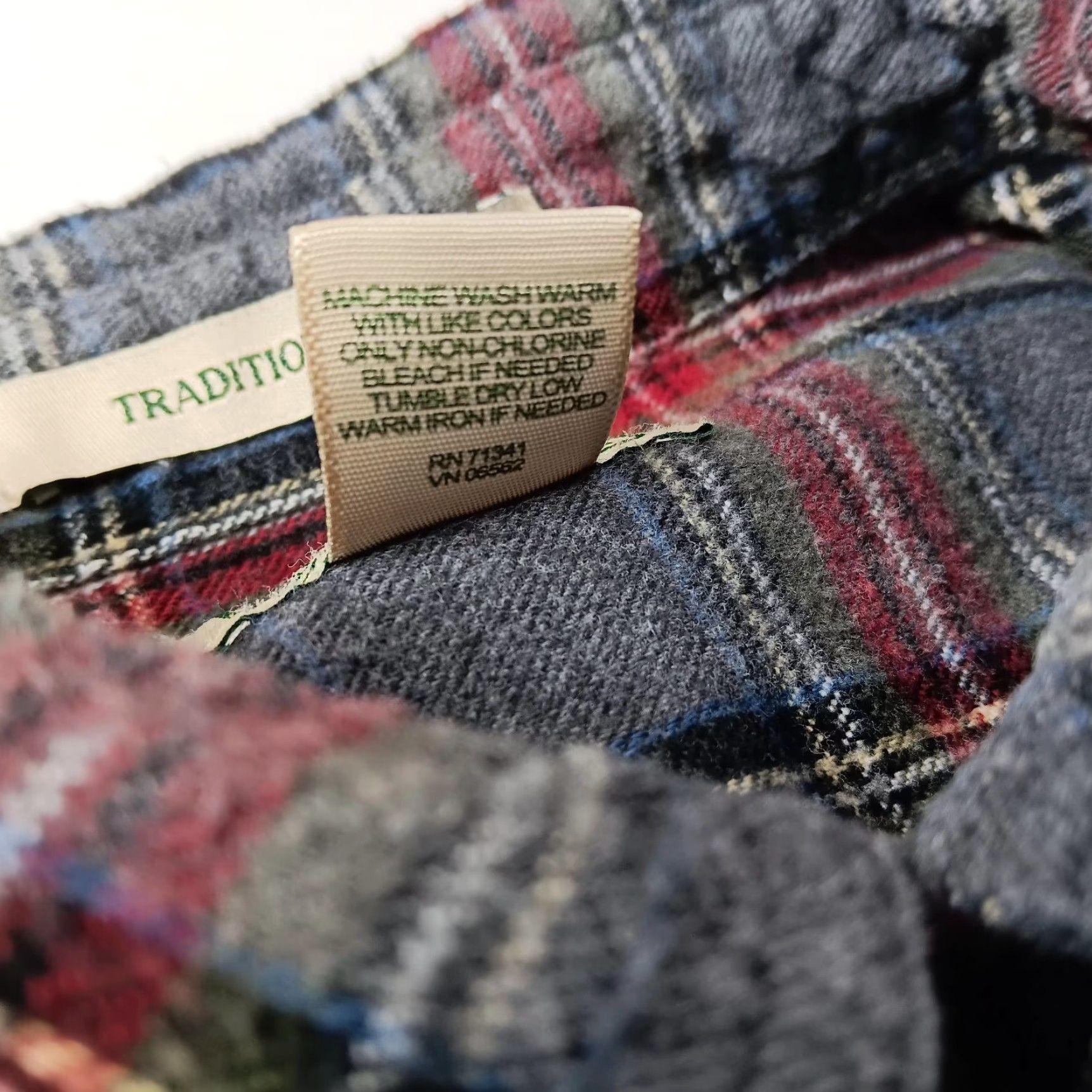 Vintage VINTAGE LL Bean Flannel Shirt XL Gray Plaid Tartan Button-Down Classic Traditional Fit Men’s Overall Warm Cozy Outdoorsy Fall Winter علت Size US XL / EU 56 / 4 - 4 Thumbnail