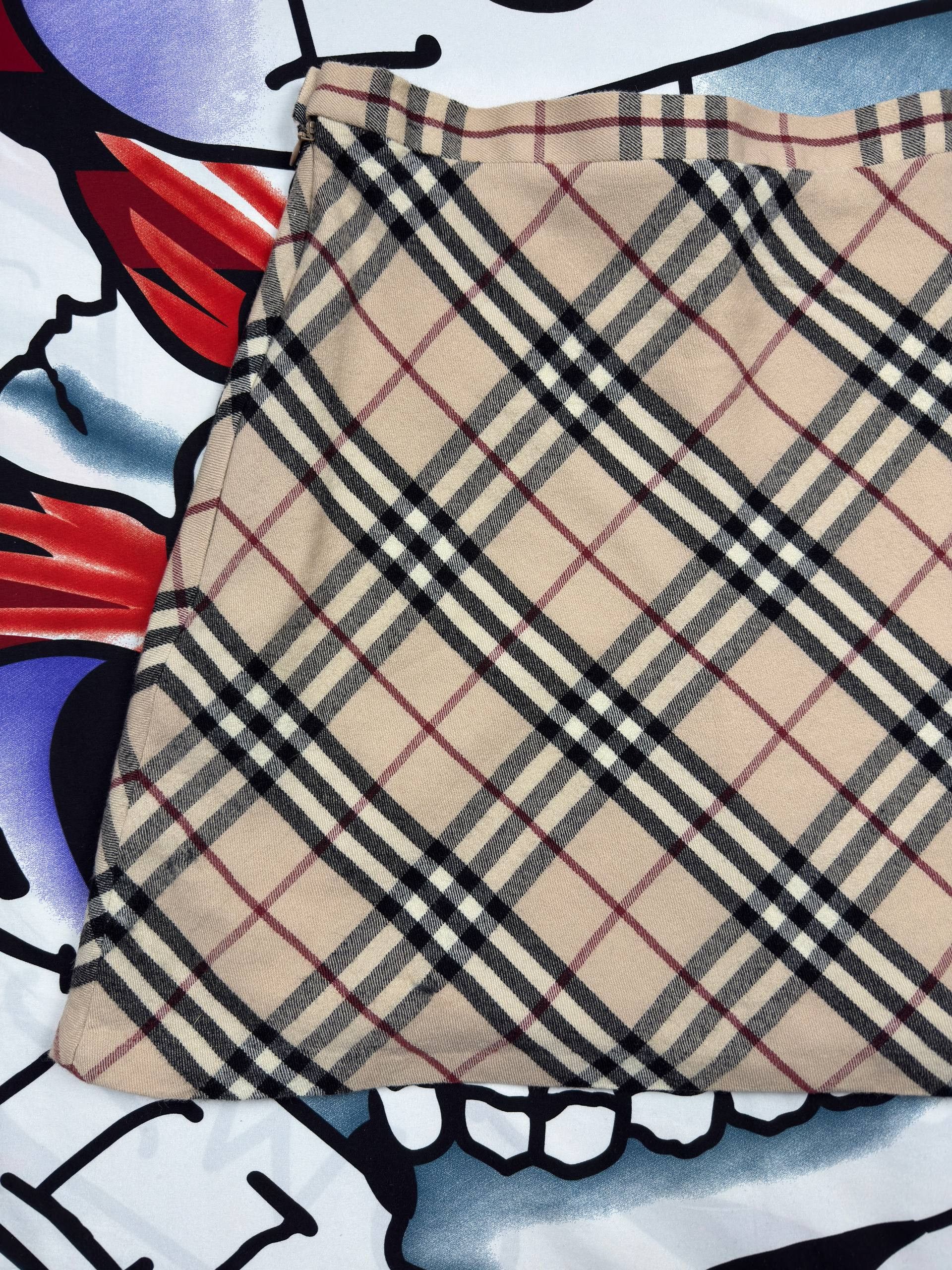 Burberry Burberry Nova Check Luxury mini Skirt Size M Size M / US 6-8 / IT 42-44 - 4 Thumbnail