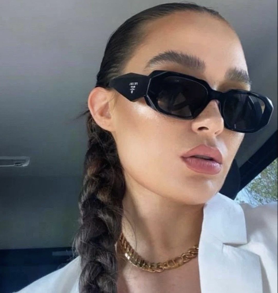 Prada × Vintage NEW Prada Symbole sunglasses PR 17W 1AB5S0 49 Size ONE SIZE - 1 Thumbnail