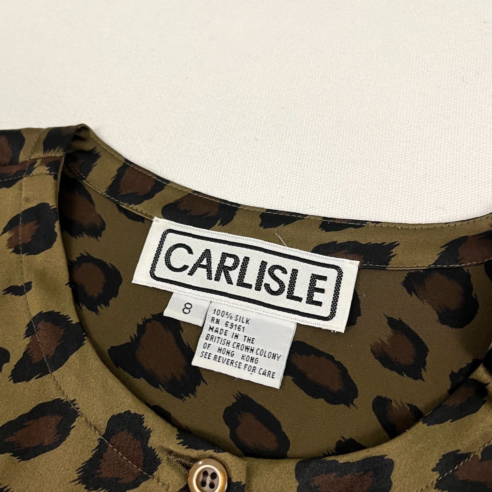 Vintage VINTAGE Carlisle Blouse Women Size 8 Silk Brown Leopard Animal Print Crew Neck Button Casual Workwear Womens Size M / US 6-8 / IT 42-44 - 2 Thumbnail
