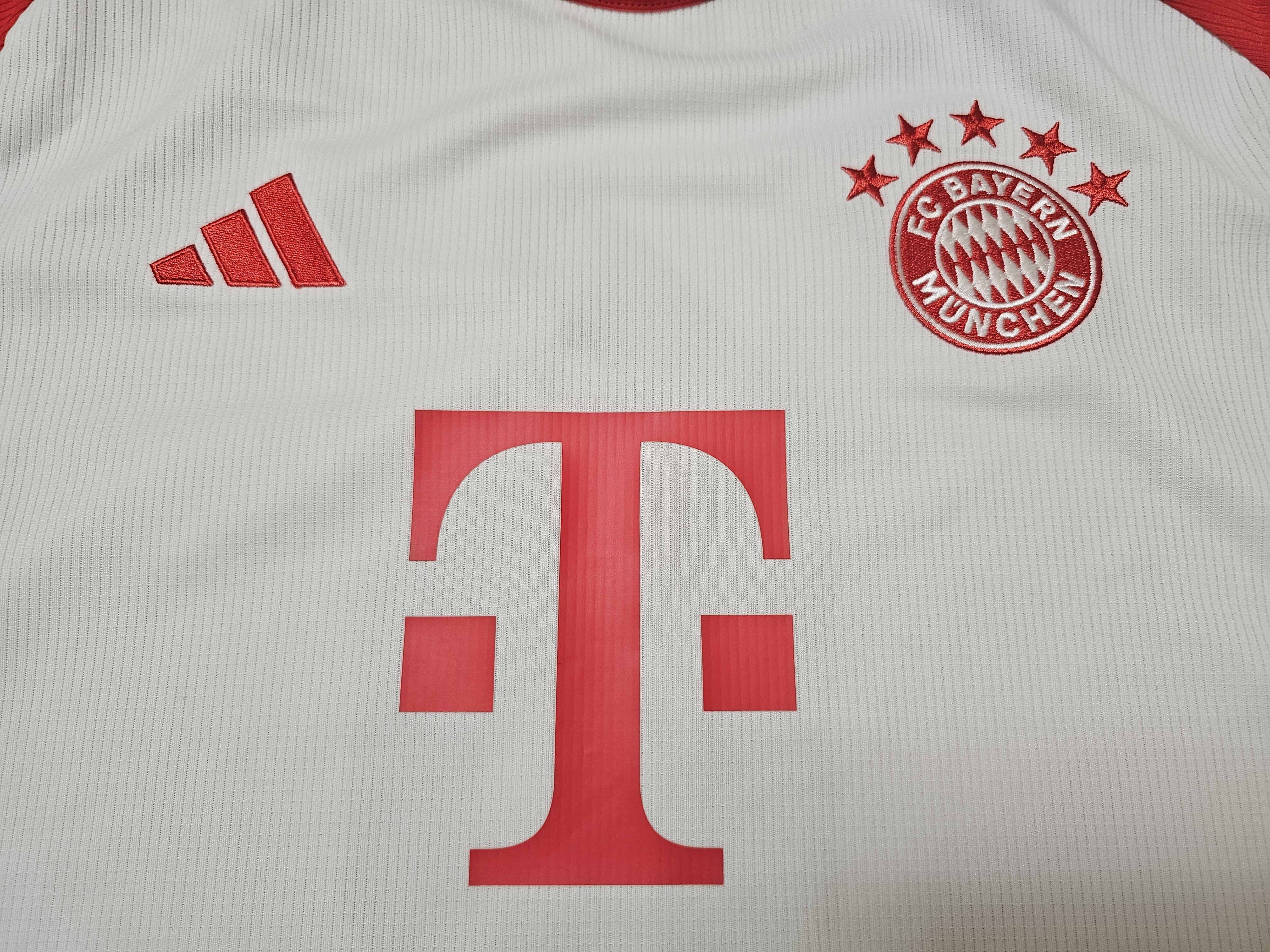 Adidas BAYERN MUNICH 2023 2024 HOME KIMMICH FOOTBALL SOCCER JERSEY Size US L / EU 52-54 / 3 - 3 Thumbnail