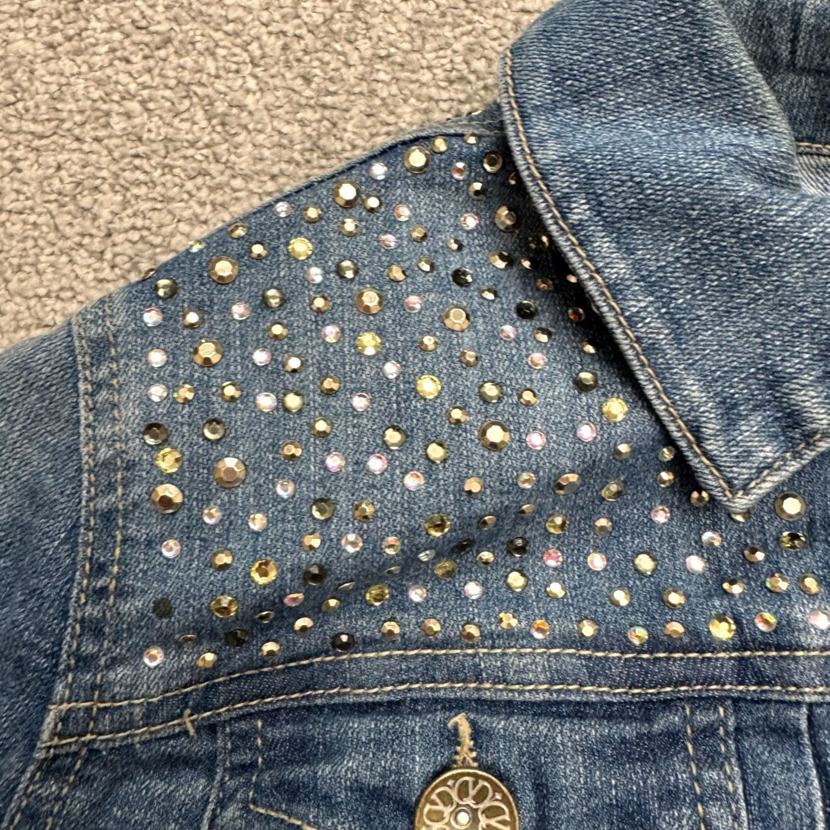 Vintage VINTAGE Democracy Studded Rhinestone Embellished Denim Jacket Womens Small Blue Button Size M / US 6-8 / IT 42-44 - 3 Thumbnail