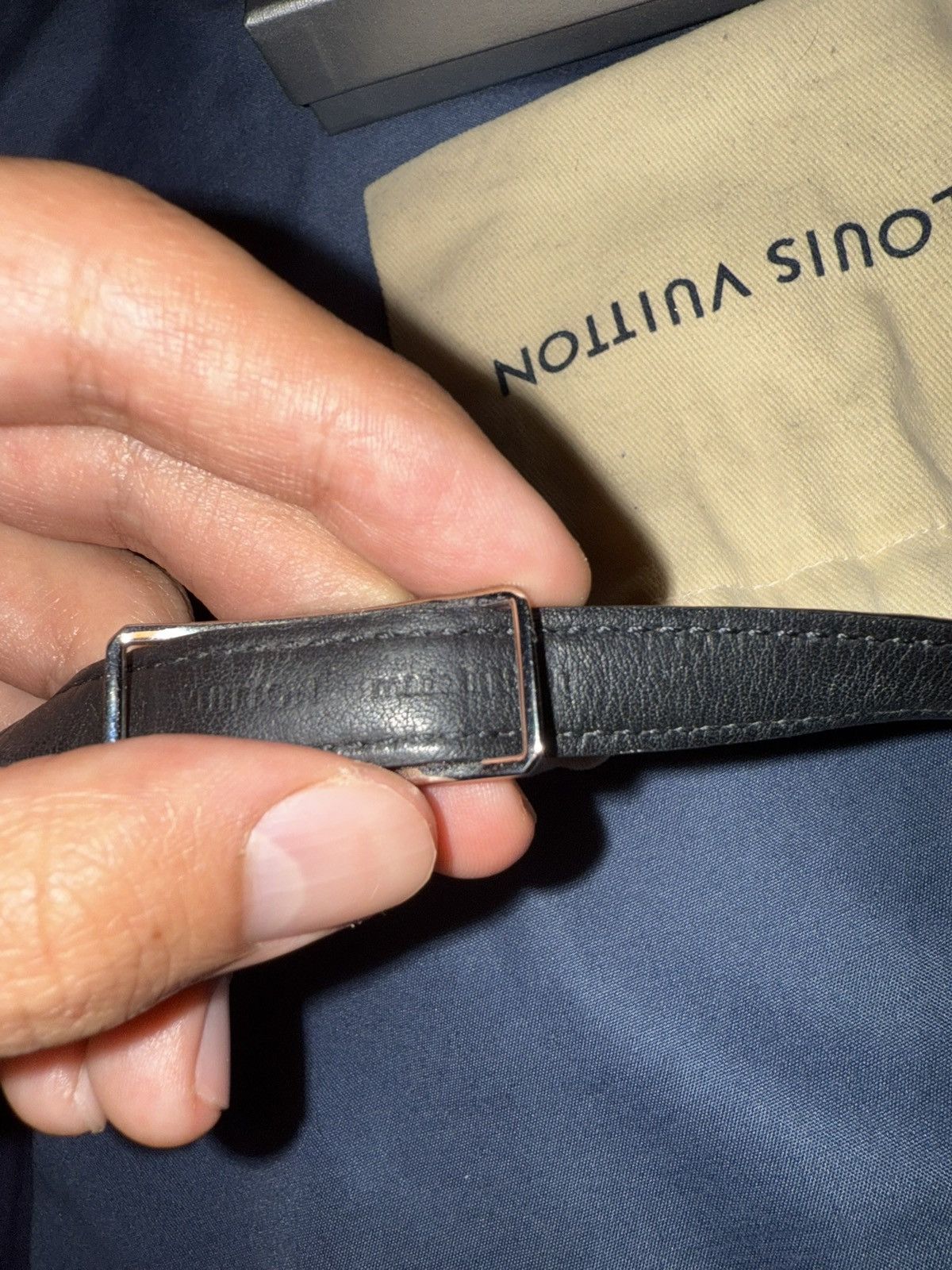 Louis Vuitton Louis Vuitton Sign In Double Bracelet Damier Graphite Size ONE SIZE - 8 Thumbnail