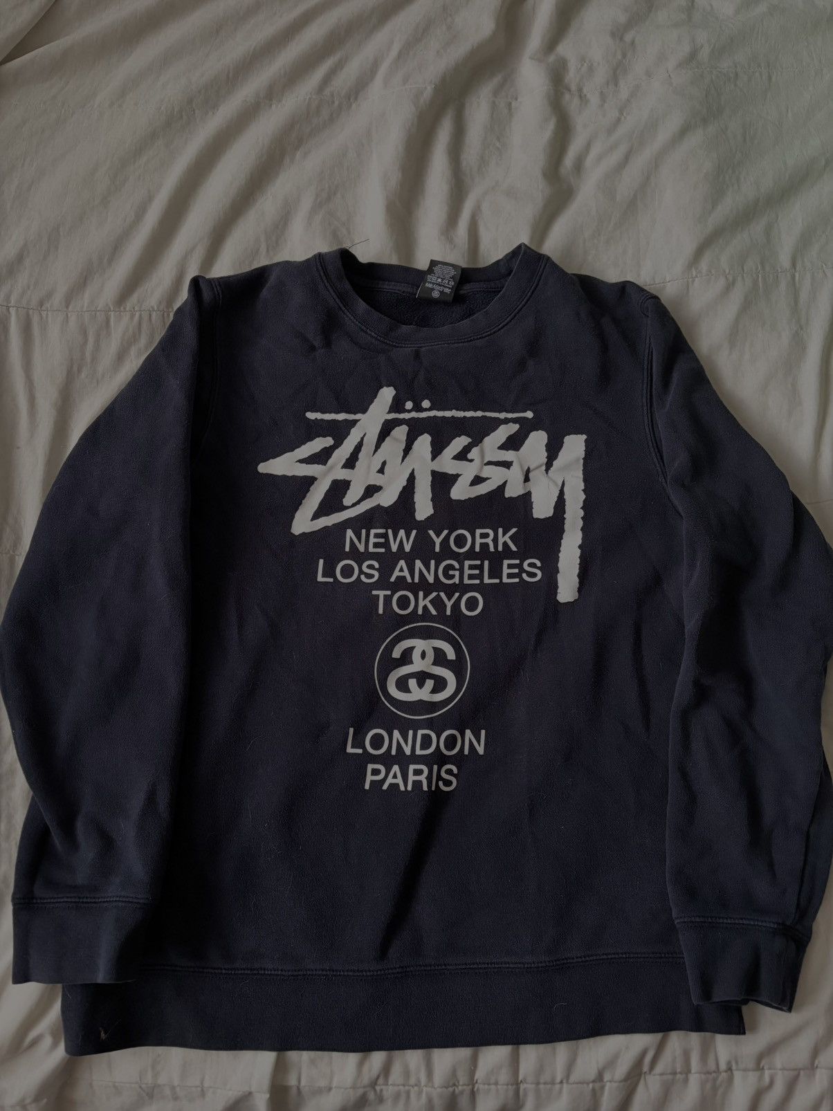 Stussy Stussy world tour crewneck Size US L / EU 52-54 / 3 - 1 Thumbnail