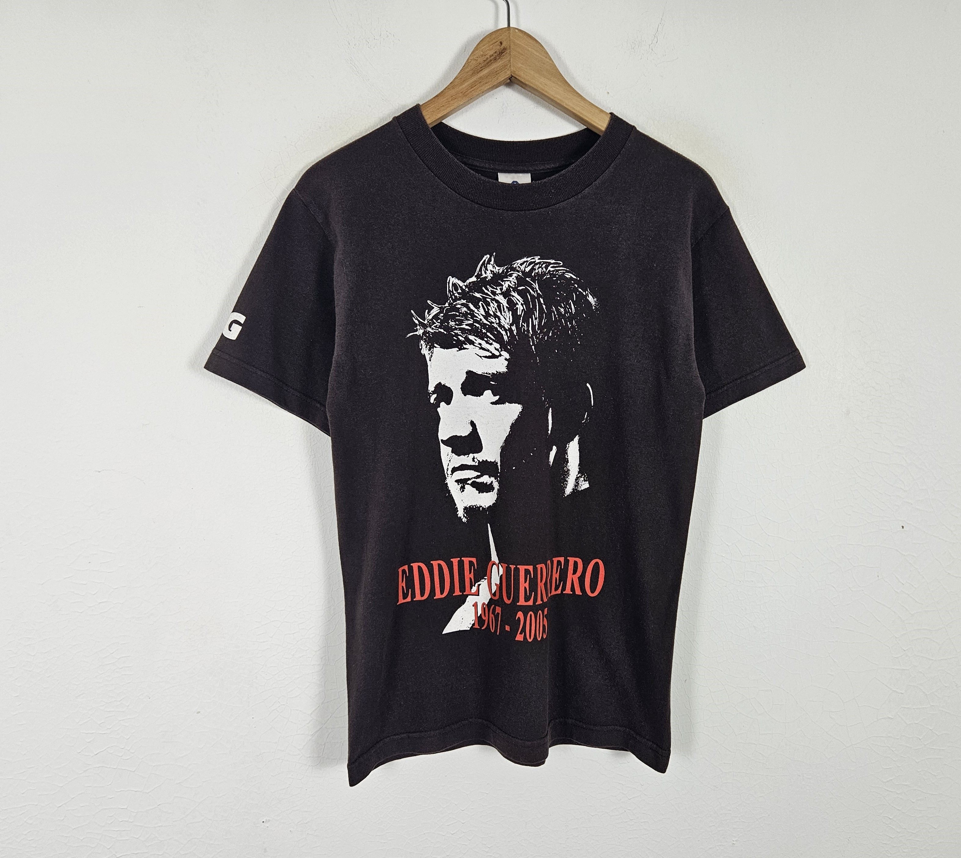 WWF Vintage Eddie Guerrero Wwf Viva La Raza Latino tshirt Size US XL / EU 56 / 4 - 3 Thumbnail