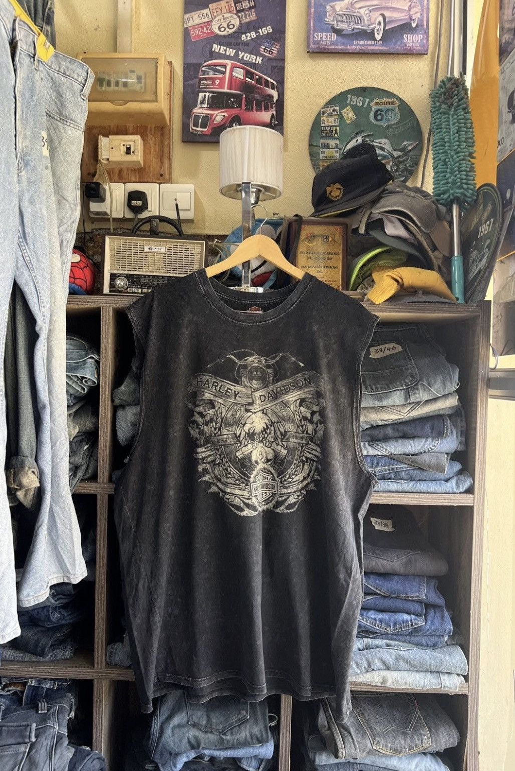 Harley Davidson 🔥Rare Voodoo Harley Davidson Sleeveless Tee Size US XL / EU 56 / 4 - 3 Thumbnail