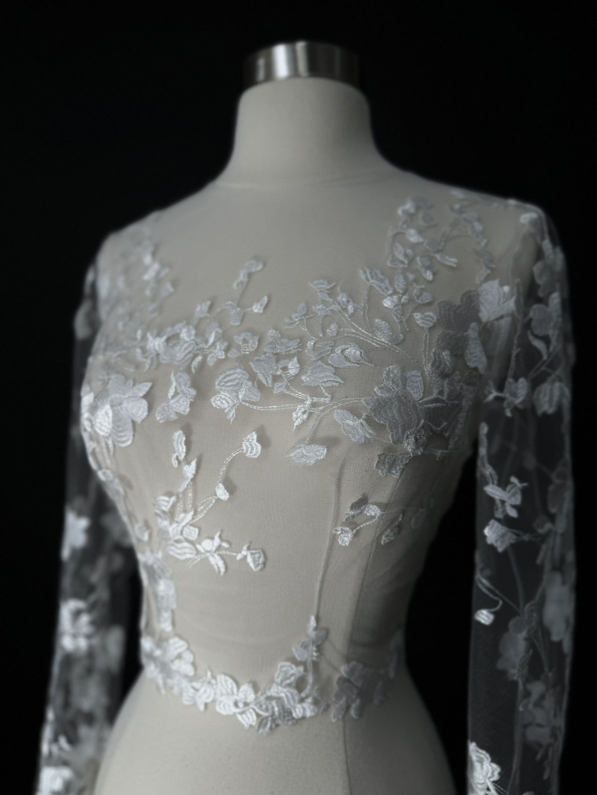 Other Preloved US 6 Embroidered Lace Anna Augusta Bridal Top Size M / US 6-8 / IT 42-44 - 3 Thumbnail