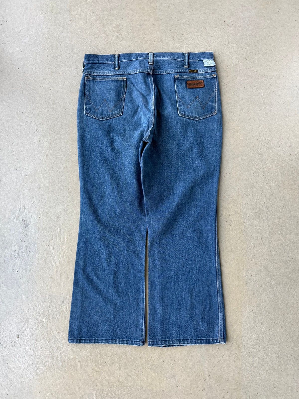 Vintage Vintage 90s Wrangler Dark Wash Flared Denim Jeans Size US 38 / EU 54 - 2 Thumbnail