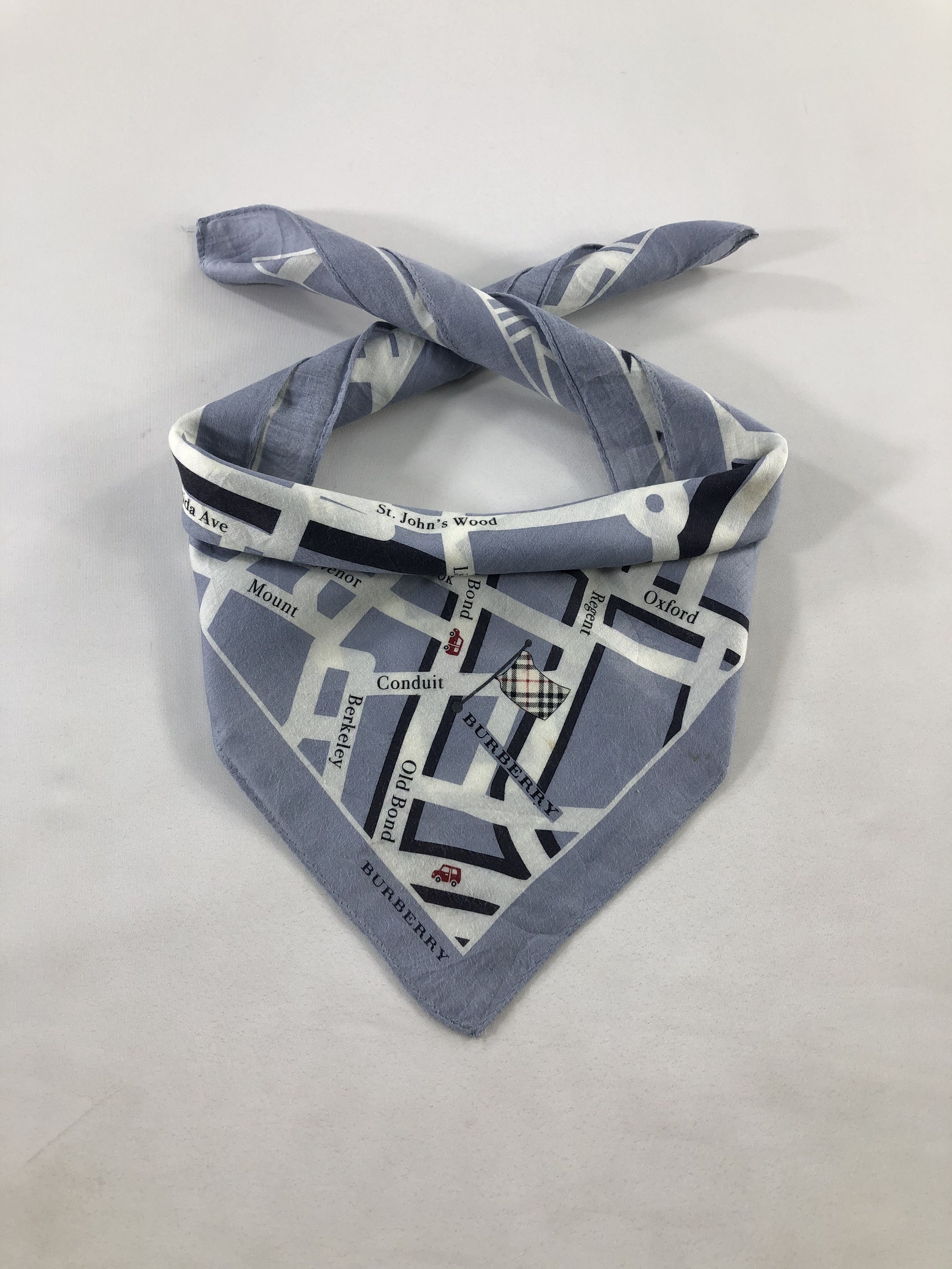 Burberry Burberry Handkerchief / Bandana / Neckerchief Size ONE SIZE - 2 Thumbnail