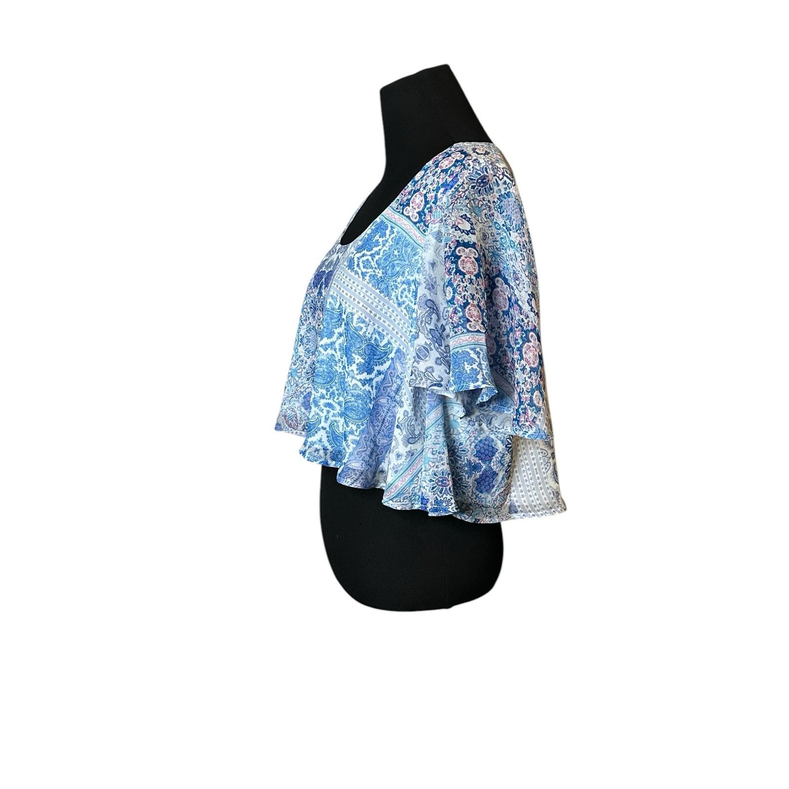 Show Me Your MuMu Show me your Mumú white blue print cropped blouse size XS Size XS / US 0-2 / IT 36-38 - 8 Thumbnail