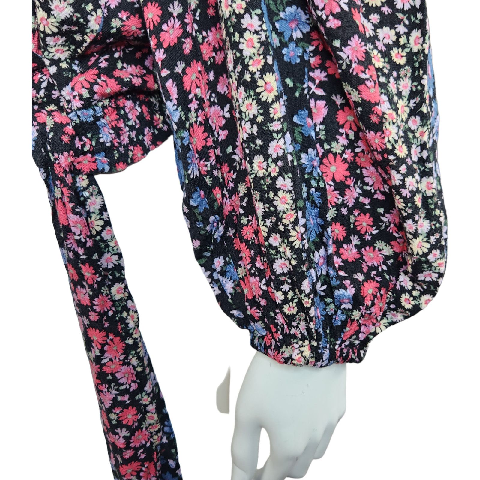 American Eagle Outfitters American Eagle Womens Small Floral V-Neck Cottagecore Blouse Size S / US 4 / IT 40 - 15 Thumbnail