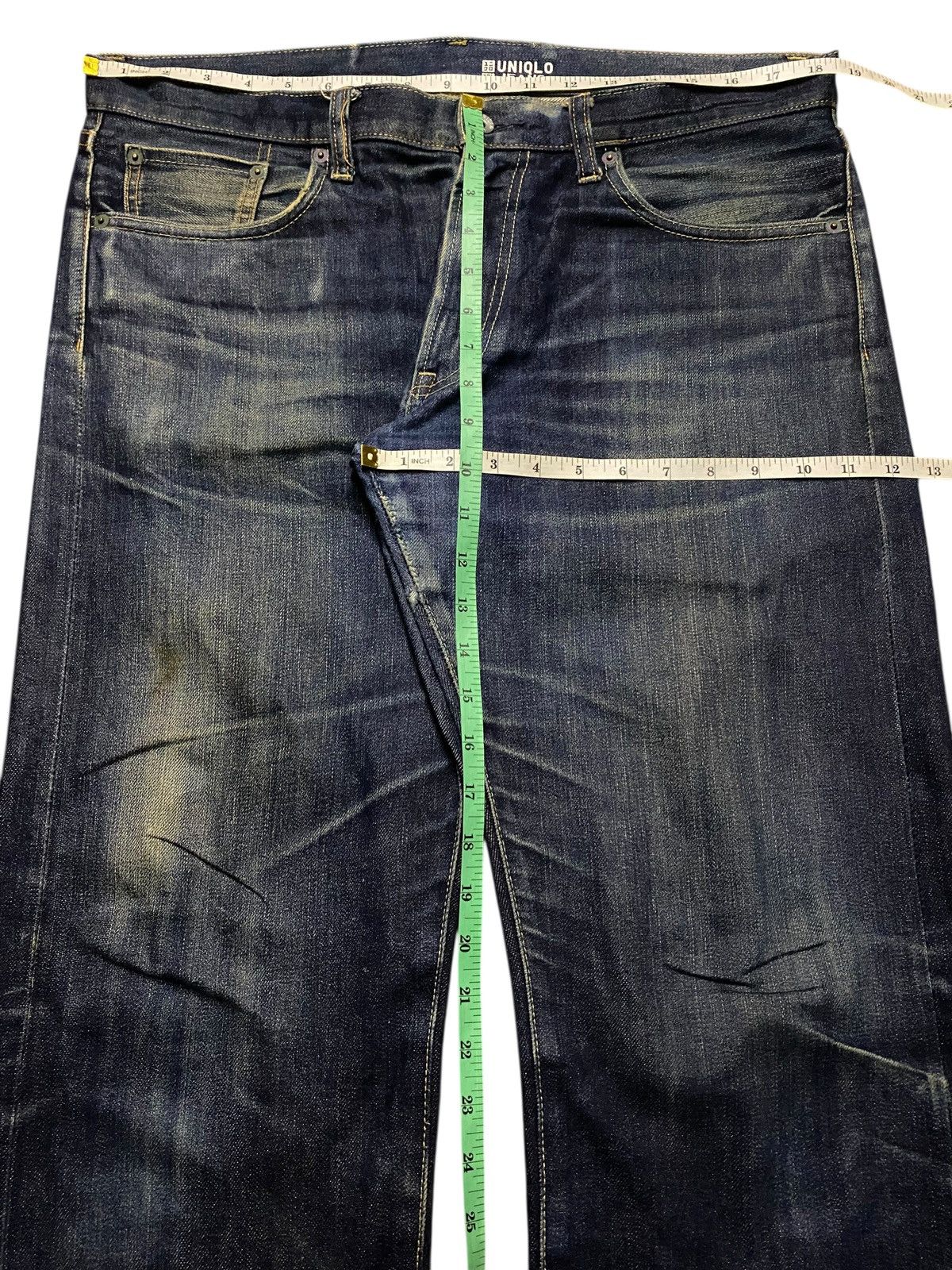 Japanese Brand Vintage Uniqlo Selvedge Blue Wash Distressed Jeans Size US 37 - 13 Thumbnail