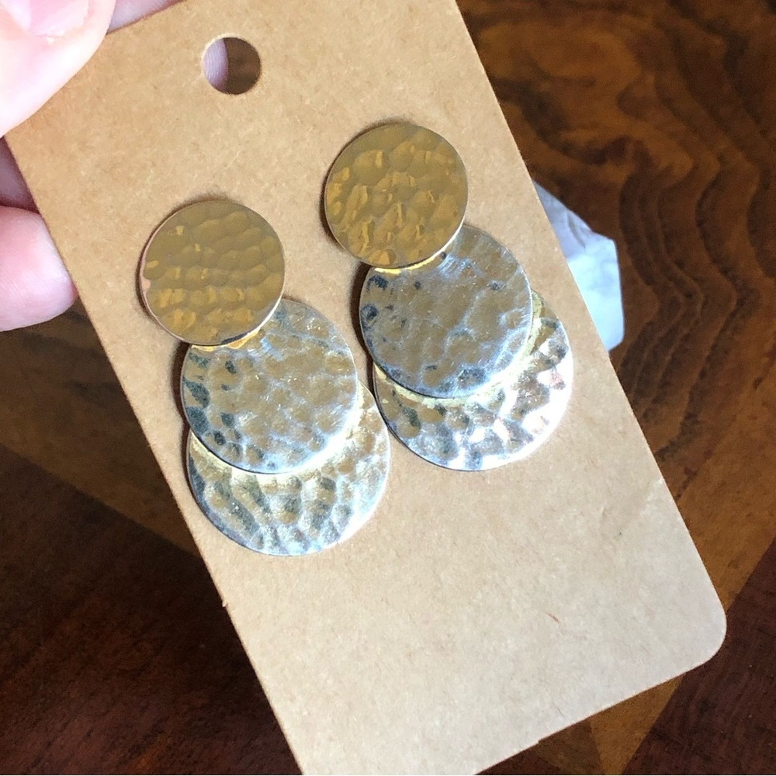 Vintage Vintage hammered graduated overlap gold plated earrings Size ONE SIZE - 8 Thumbnail