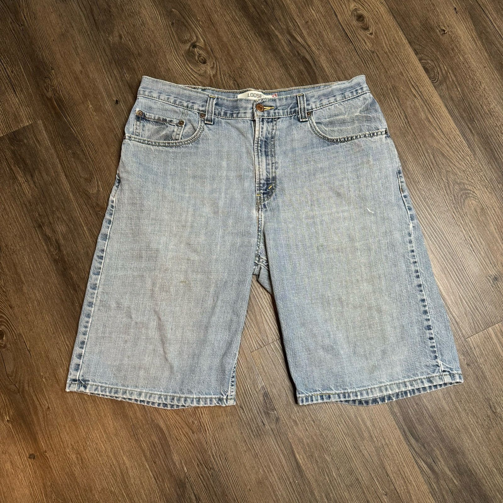Levi's Levis Loose Fit JORTS ( SZ 34 ) Size US 34 / EU 50 - 2 Thumbnail