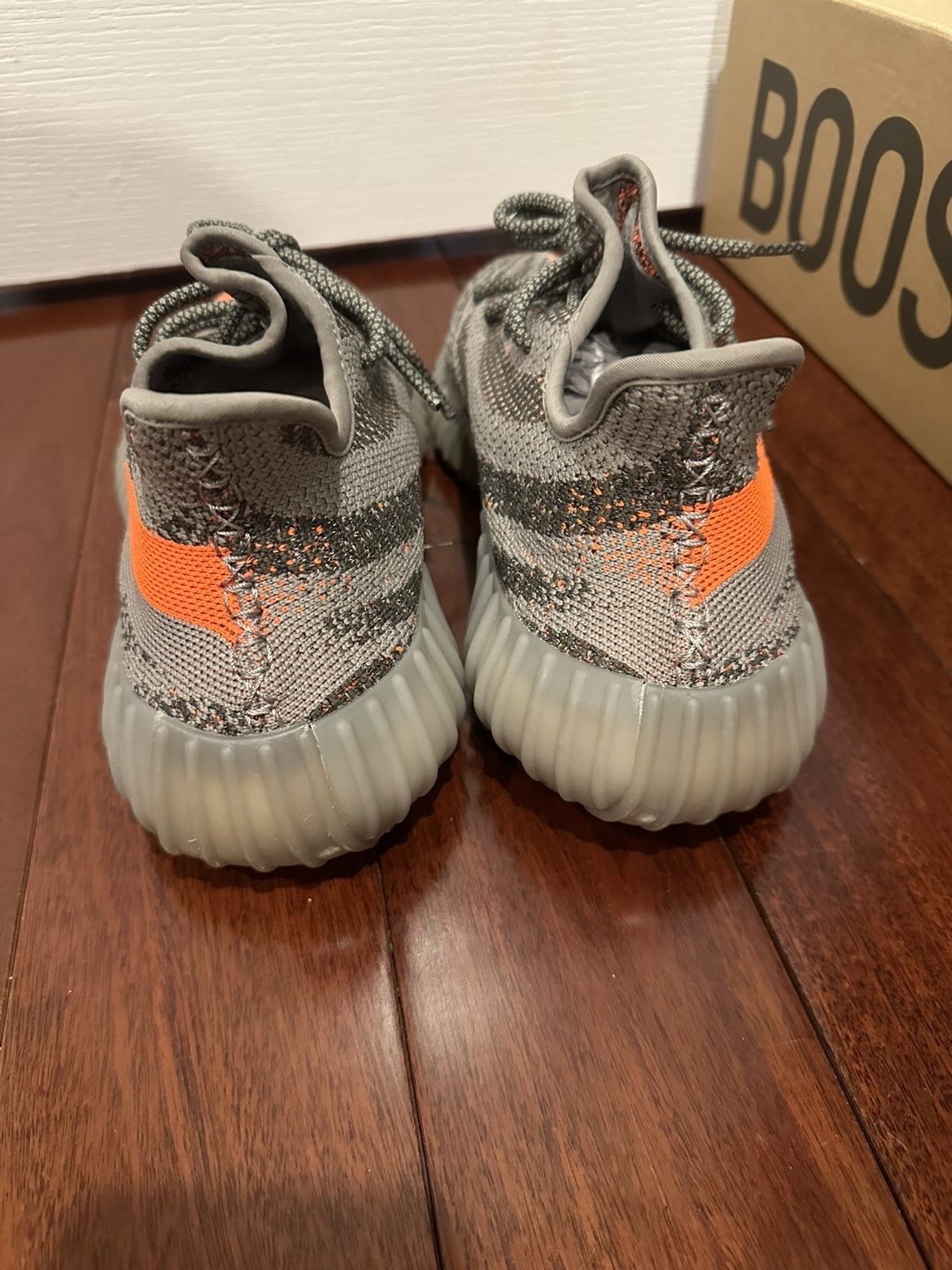 Yeezy Yeezy beluga 9.5 Size US 9.5 / EU 42-43 - 9 Thumbnail