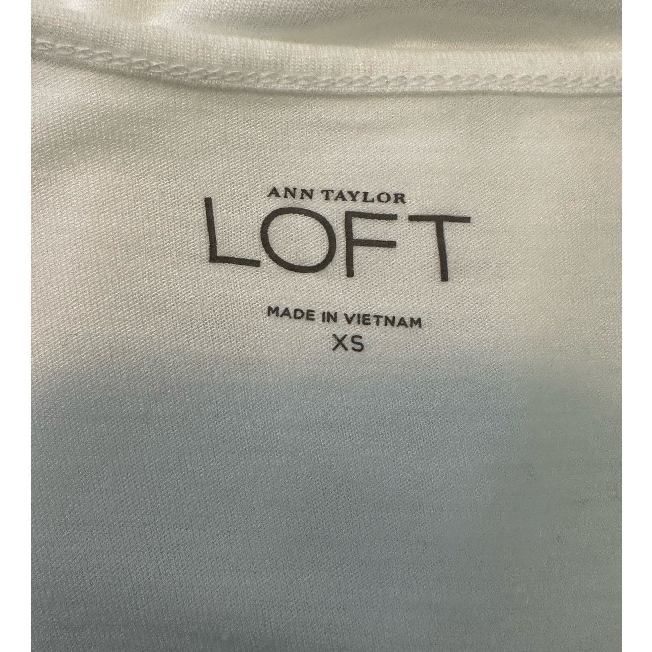 Loft Loft white front pleated tank top blouse size XS Size XS / US 0-2 / IT 36-38 - 3 Thumbnail