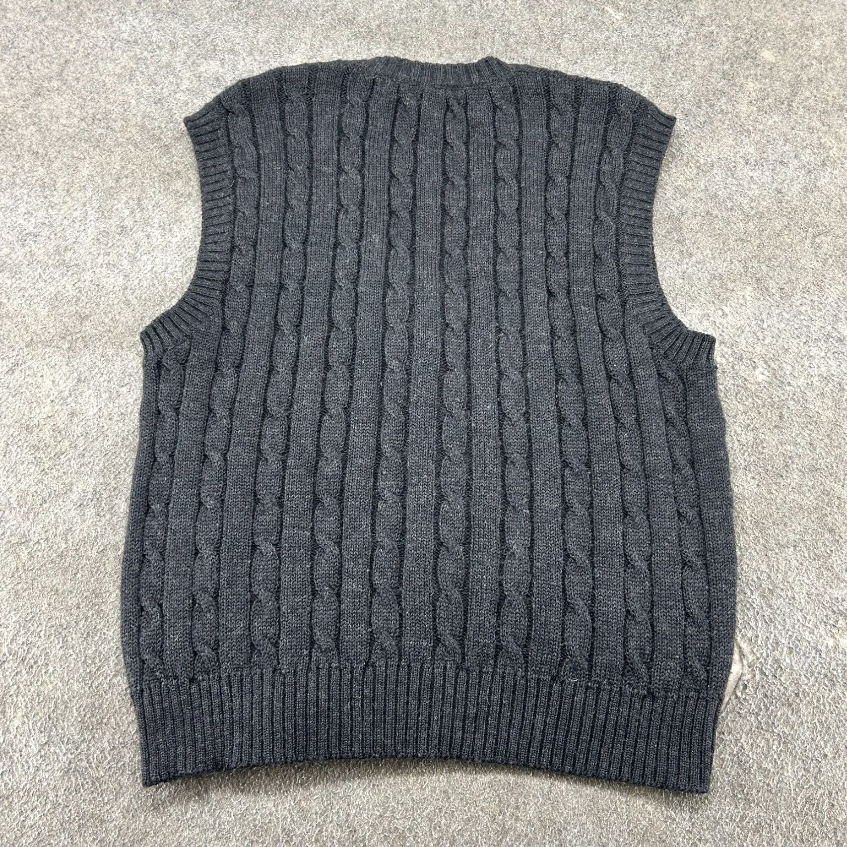 Vintage VINTAGE Tricots St Raphael Sweater Vest Mens L Grey Pure Wool Cable Knit 90s Size US L / EU 52-54 / 3 - 4 Thumbnail