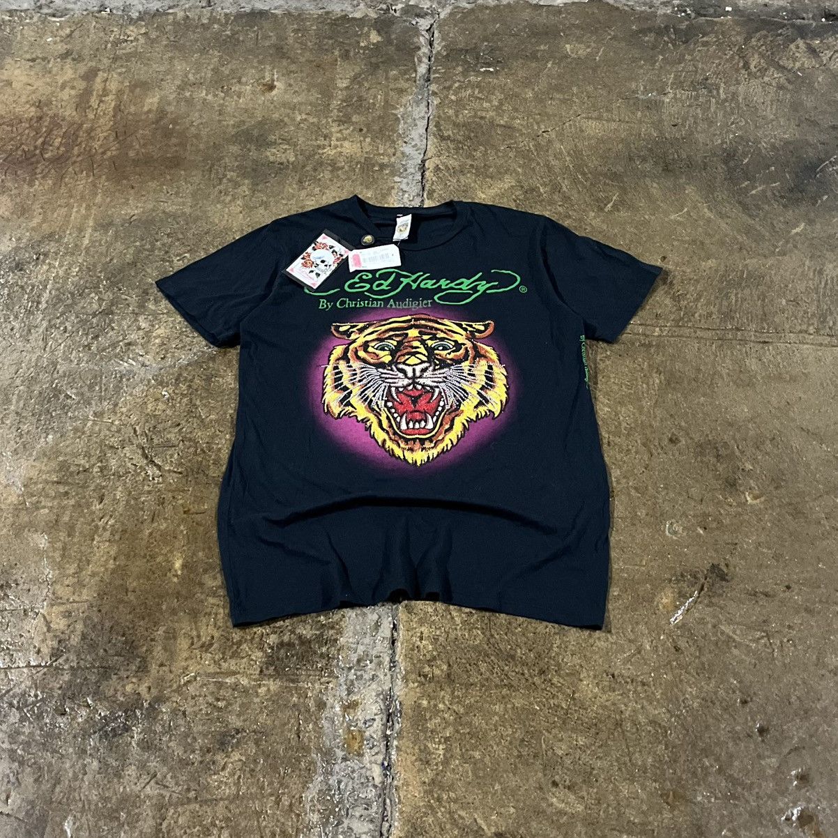 Ed Hardy × Vintage Crazy Ed Hardy Vintage Y2K Tiger Grunge Goth Tee Shirt NWT Size US L / EU 52-54 / 3 - 1 Thumbnail