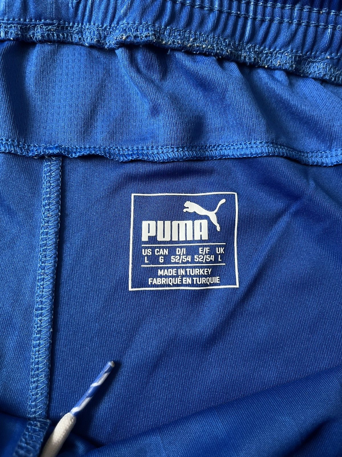 Puma Italy Home Football Soccer Shorts Puma size L Size US 34 / EU 50 - 9 Thumbnail