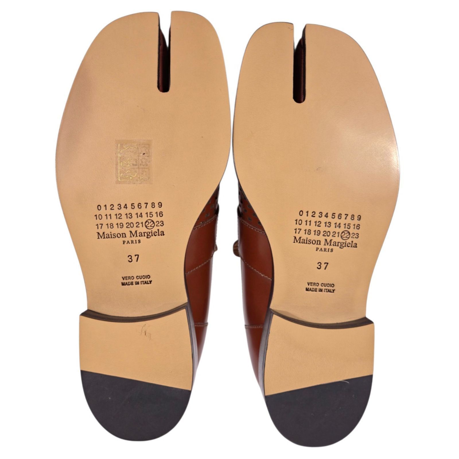 Maison Margiela Maison Margiela Tabi Perforated Loafers US 7 EU 37 Womens Size US 7 / IT 37 - 7 Thumbnail