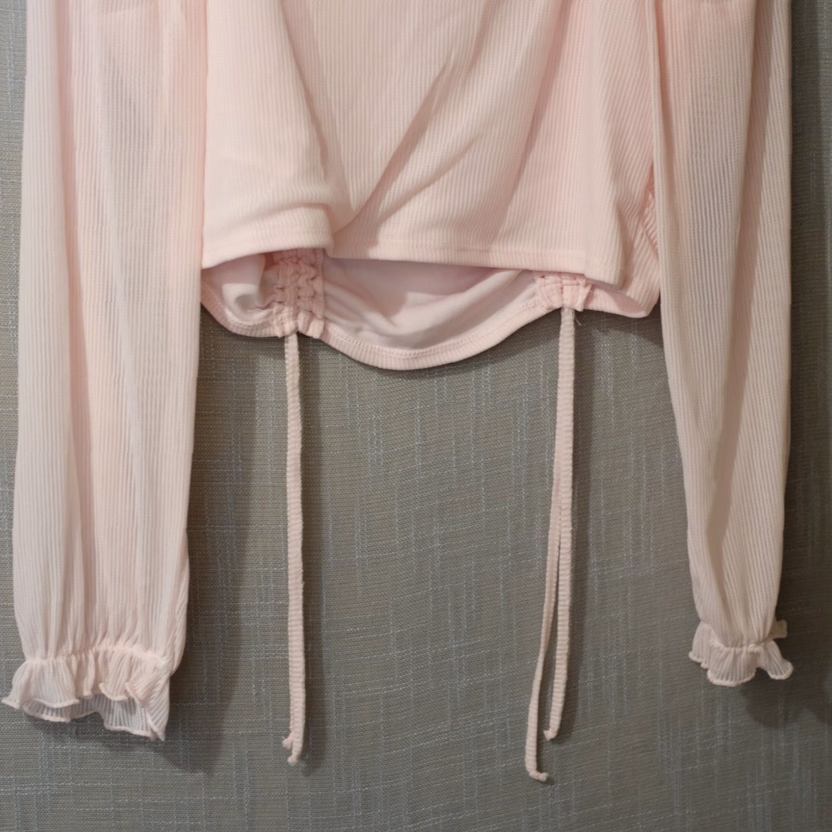 Almost Famous NWT! Almost Famous Cropped Top Pink Ruched Womens XXL Shirt Top Cropped Pink Ruched Balloon Sleeve Square Neck Size XXL / US 16-18 / IT 52-54 - 7 Thumbnail