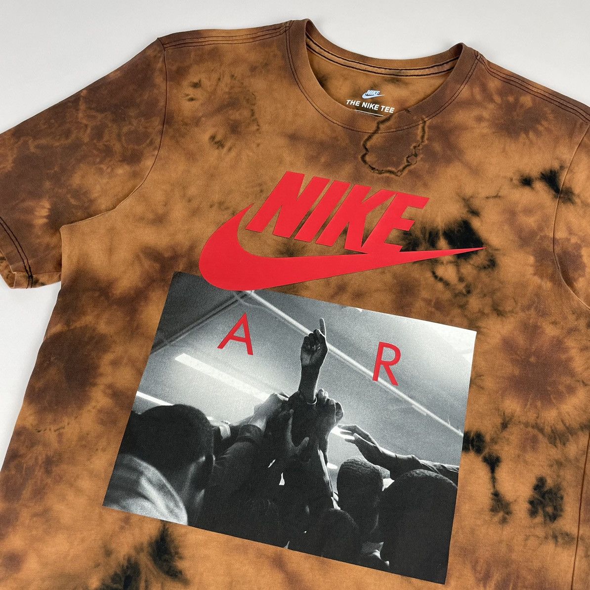 Nike Nike Custom T-shirt big logo Size US M / EU 48-50 / 2 - 5 Thumbnail