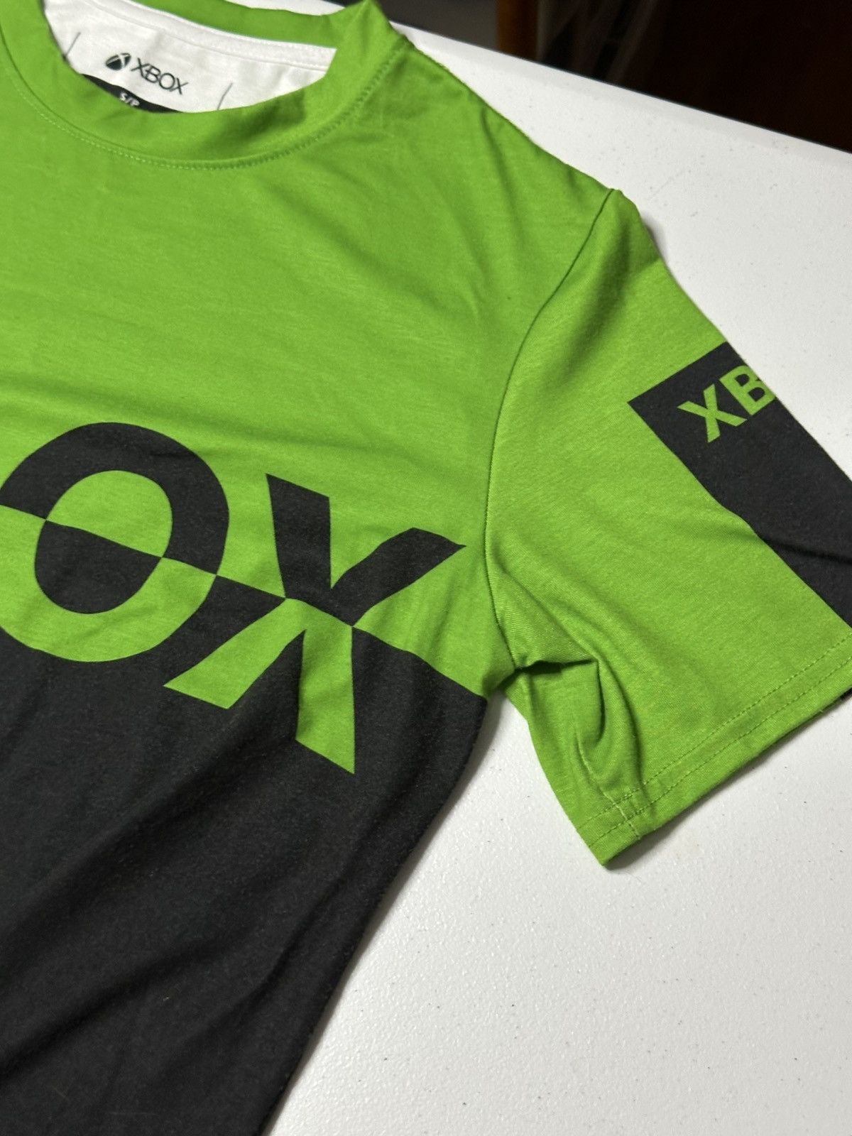 Vintage Xbox "Meta Threads" promotional retro gaming T-shirt. Size US S / EU 44-46 / 1 - 3 Thumbnail