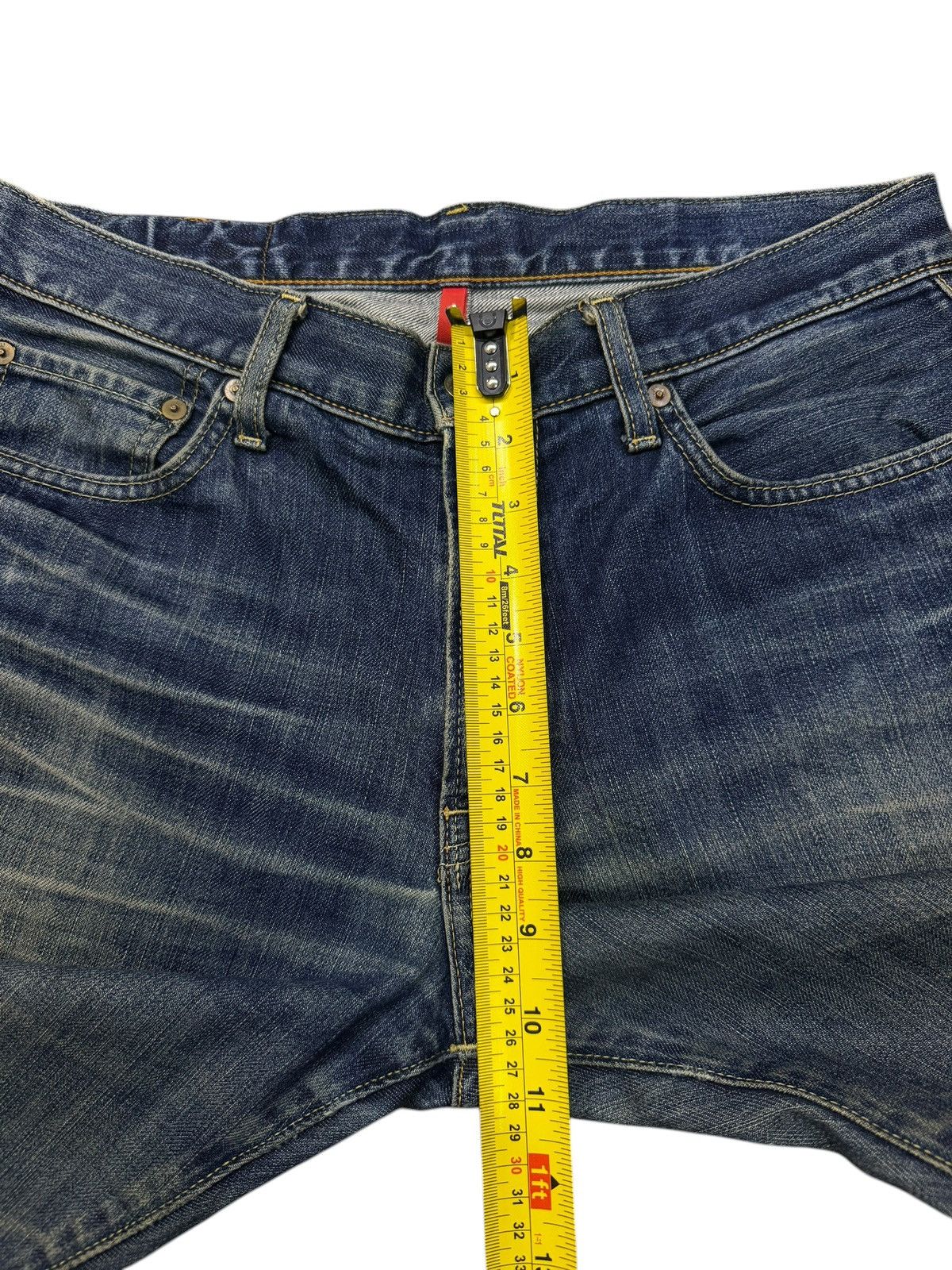 Uniqlo Vintage Uniqlo UJ Japan Denim Jeans | Vintage Fade Wash W32 Size US 32 / EU 48 - 14 Thumbnail
