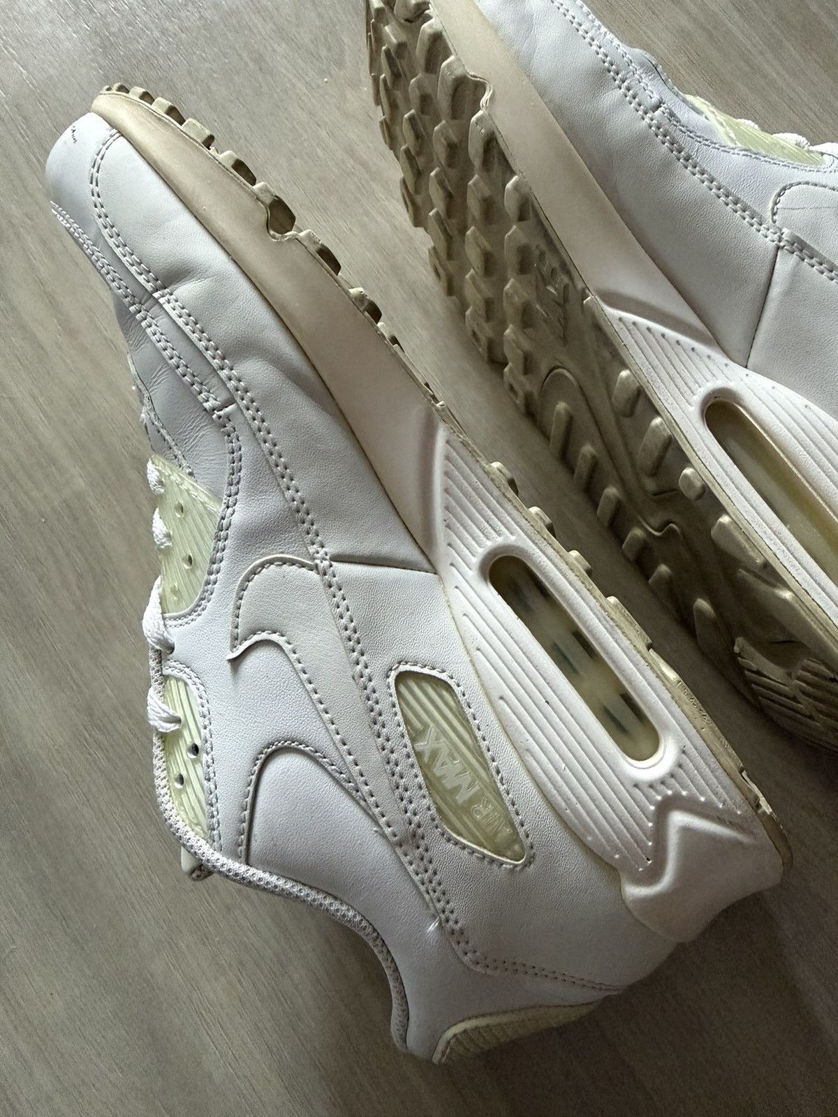 Nike Nike Air Max 90 White Leather Mens Size 9.5 Size US 9.5 / EU 42-43 - 4 Thumbnail
