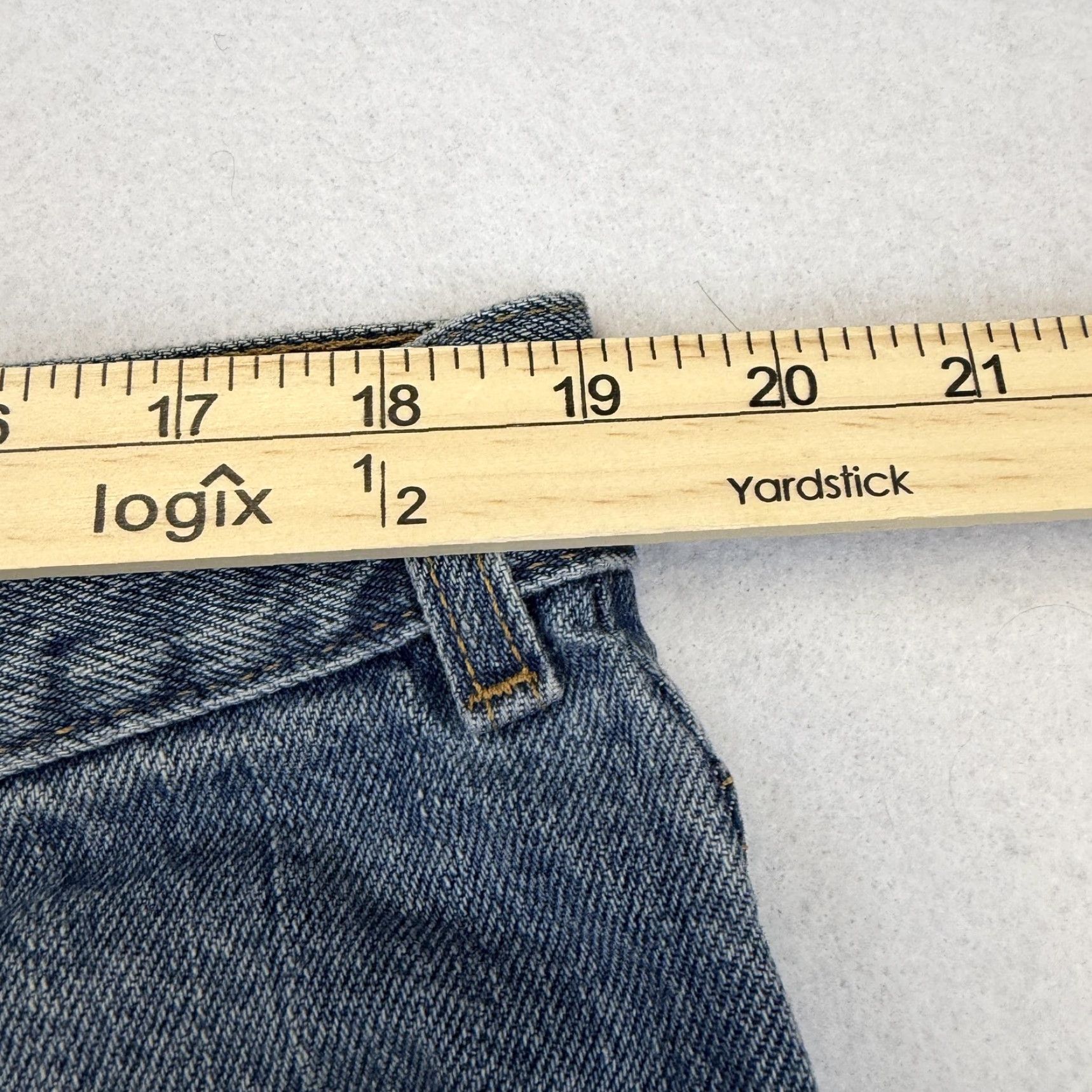 Faded Glory Faded Glory Bermuda Shorts Mens 38 Blue Denim Relaxed Fit 5 Pocket Casual Bermuda Shorts Mens 38 Blue Denim Relaxed Fit 5-Pocket Size US 38 / EU 54 - 5 Thumbnail