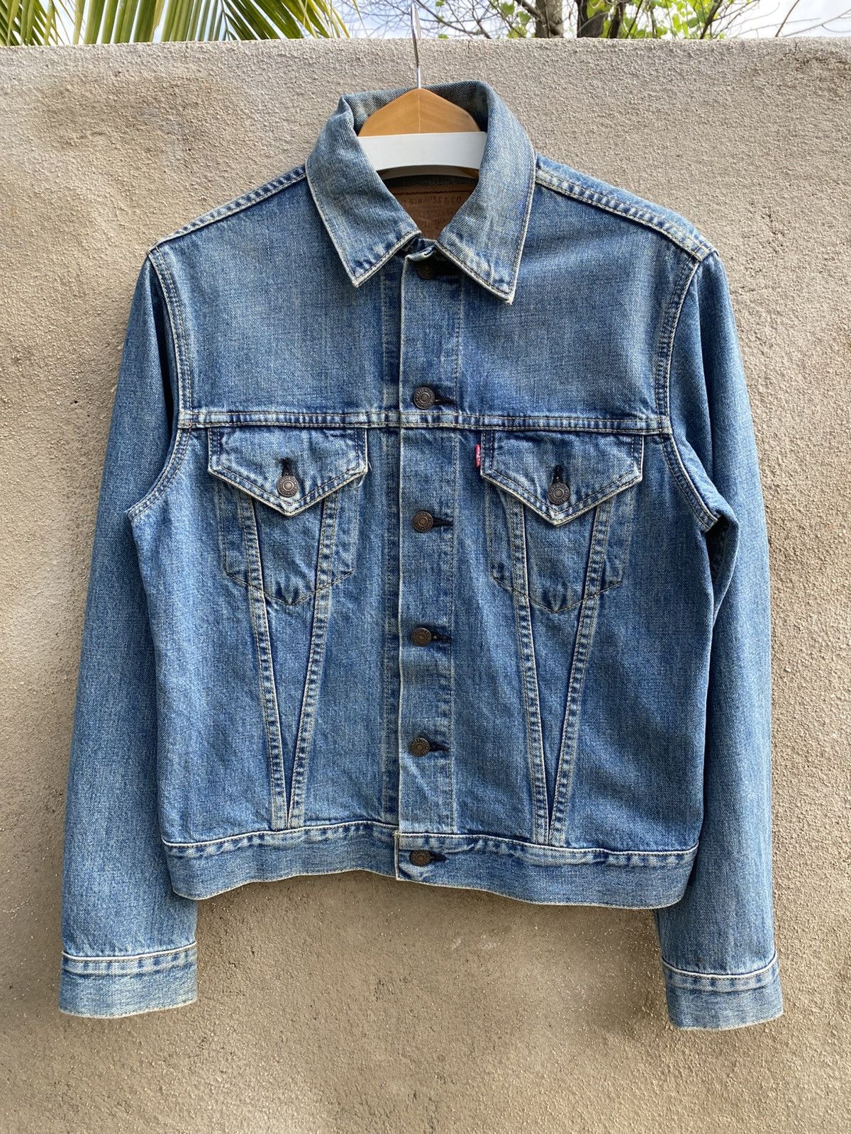 size 38 vintage levi's 557 big E trucker denime jacket