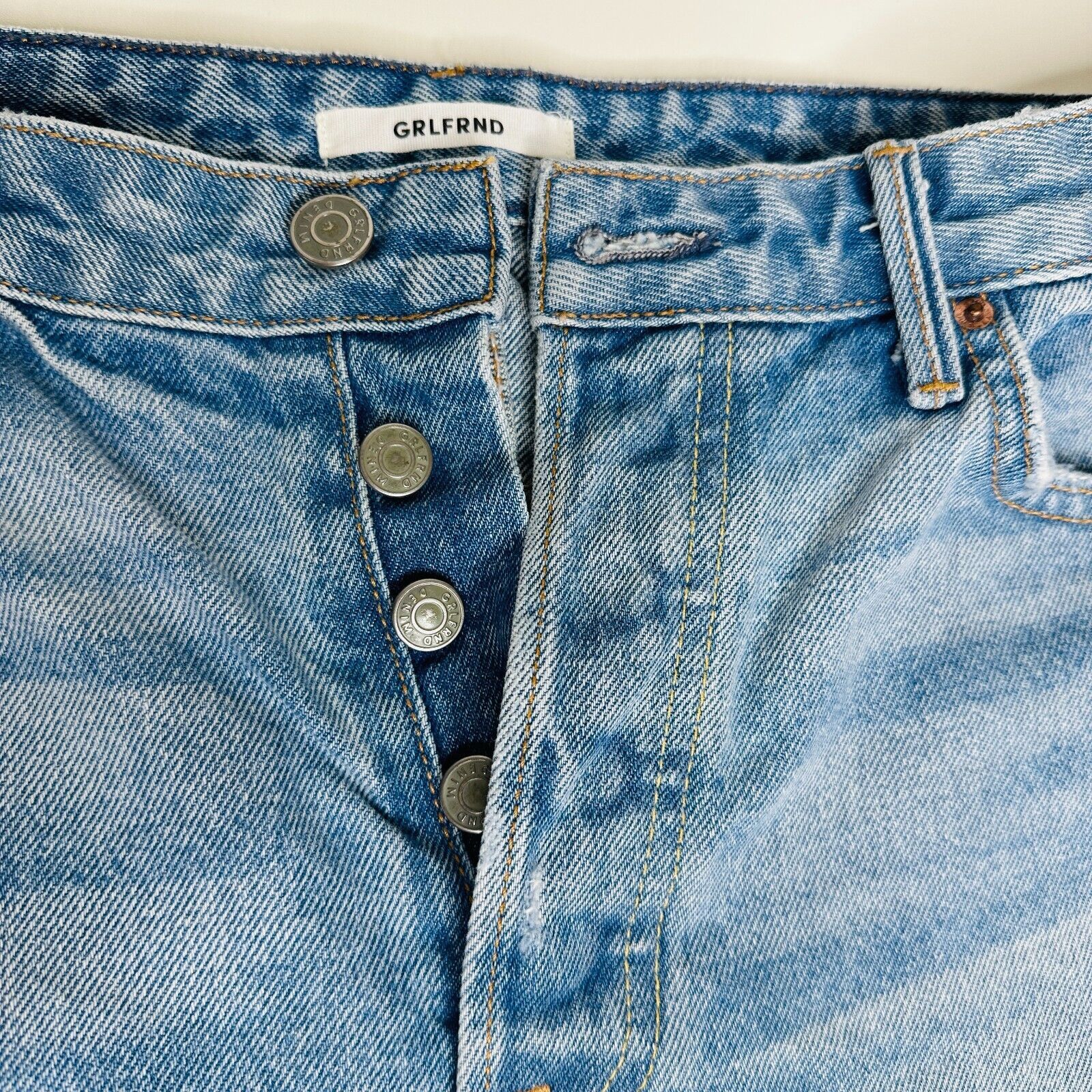 GRLFRND Grlfrnd Can't Get Enough Cindy Button Fly Raw Hem Shorts 31 Size 31" - 3 Thumbnail