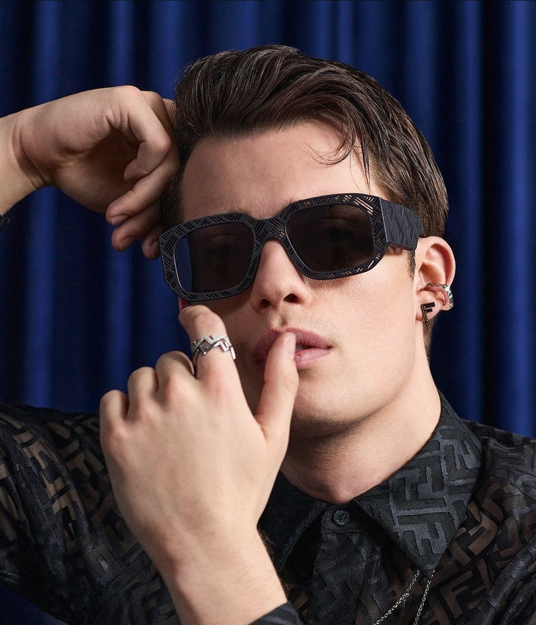 Fendi Fendi SHADOW Men Sunglasses Geometric Matte FE40113I 02A Size ONE SIZE - 13 Thumbnail