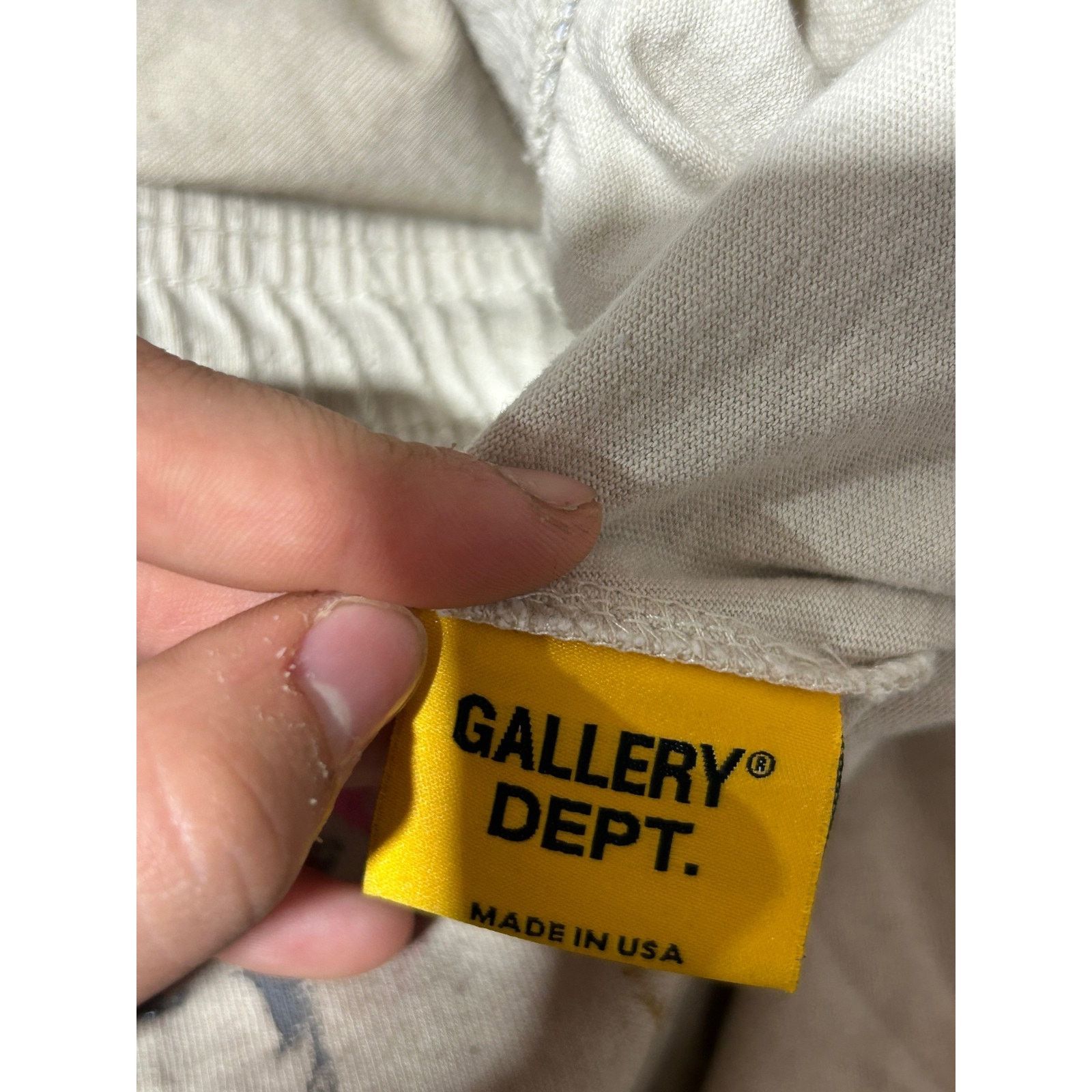 Gallery Dept. GALLERY DEPT. INSOMIA SHORT 'WHITE' SIZE XL PREOWNED Size US 31 - 6 Thumbnail