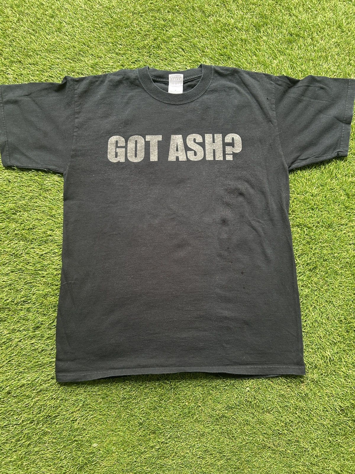Vintage Vintage 2000s “GOT ASH?” Mount St. Helens Volcano T-Shirt Size US M / EU 48-50 / 2 - 1 Thumbnail