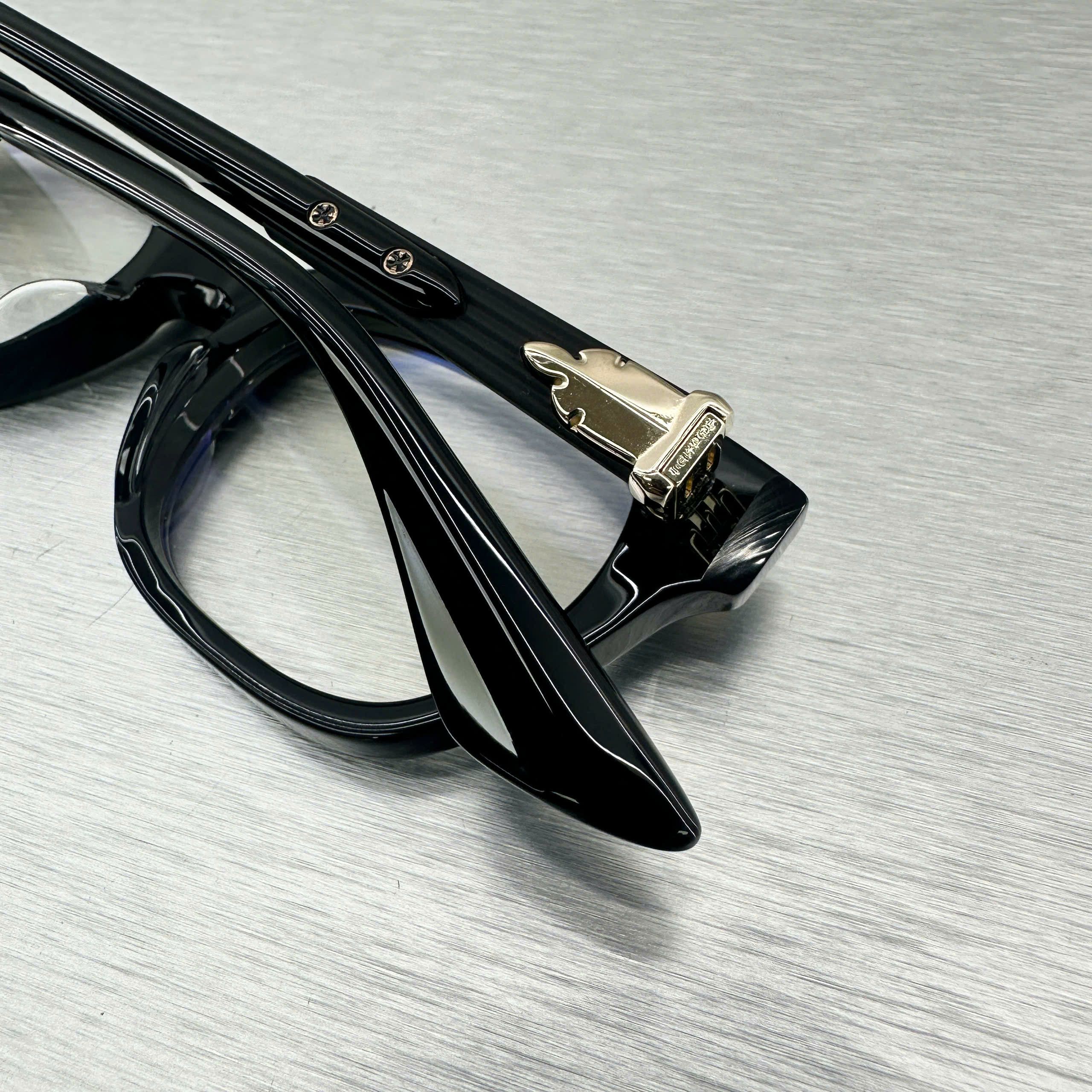 Chrome Hearts CHROME HEARTS BAGGINS BLACK PLASTIC/18KGP Size ONE SIZE - 4 Thumbnail