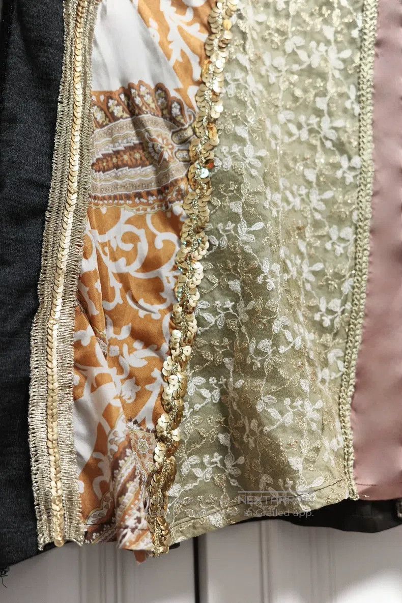 Comme des Garcons Comme Des Garcons size M Sequined Skater Skirt with Patche Size 24" / US 00 / IT 34 - 2 Thumbnail
