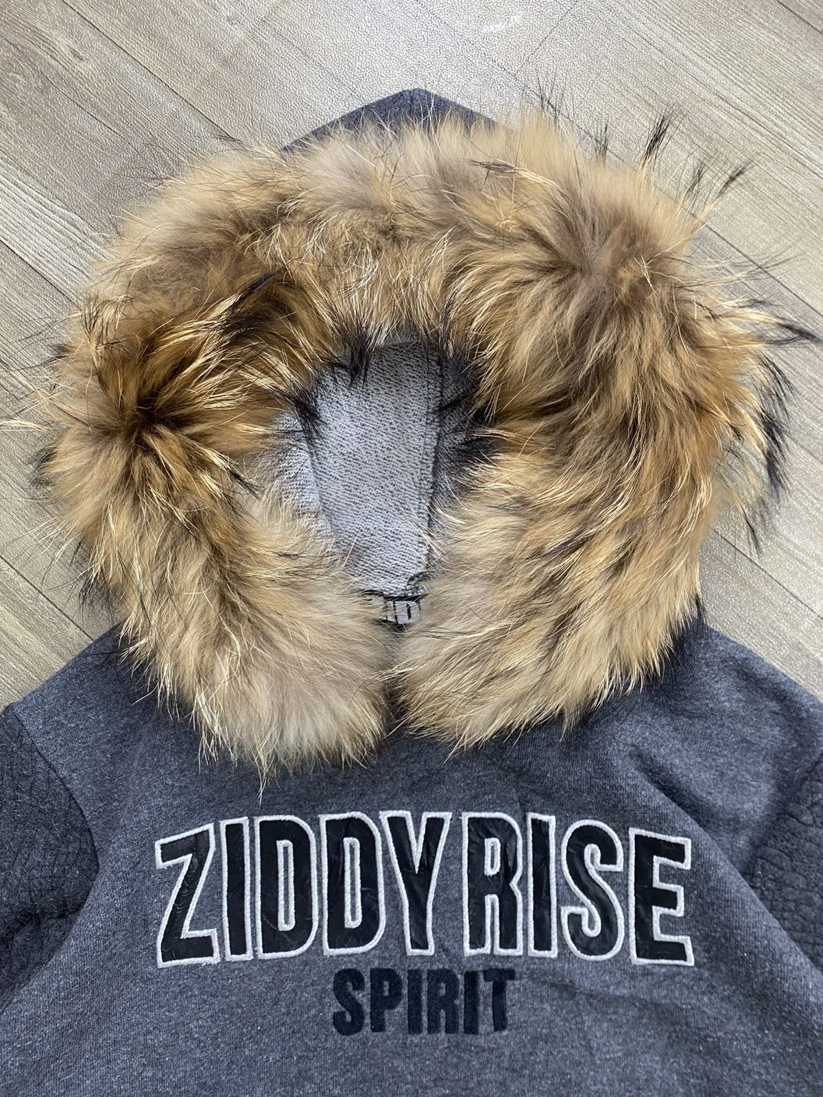 20471120 2000s IfSixWasNine Dizzy Cross Skulls Kmrii Lgb Fur Hoodie Size US S / EU 44-46 / 1 - 3 Thumbnail