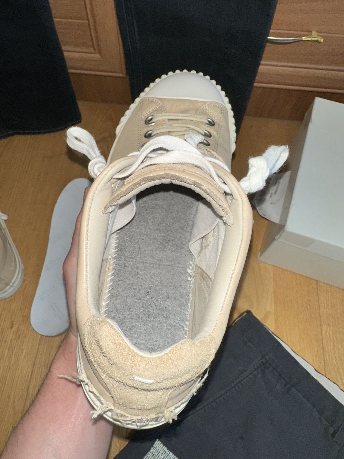 Maison Margiela Maison Margiela Evolution Low Distressed Sneakers Beige Size US 8 / EU 41 - 9 Thumbnail