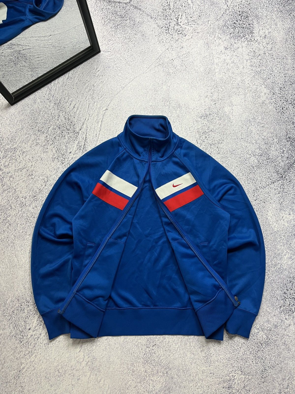 Nike × Vintage 00s Nike Vintage Mini Logo Swoosh Zip Track Jacket Size M Size US M / EU 48-50 / 2 - 5 Thumbnail