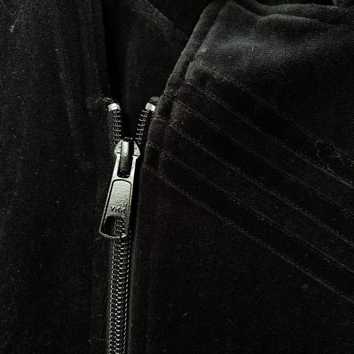 Adidas Adidas Black Velour Zip Jacket Size US M / EU 48-50 / 2 - 15 Thumbnail