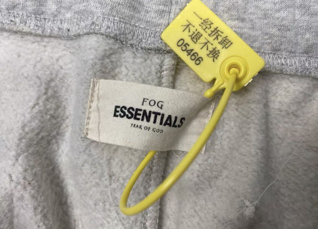 Essentials Essentials FOG Slogan Sweatpants J31 Size US 32 / EU 48 - 5 Thumbnail