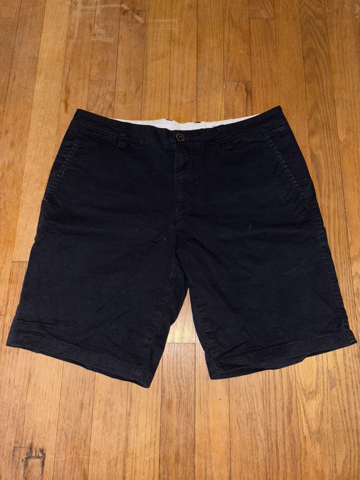 Armani Exchange Armani Exchange Black Khaki Shorts Size US 34 / EU 50 - 1 Thumbnail