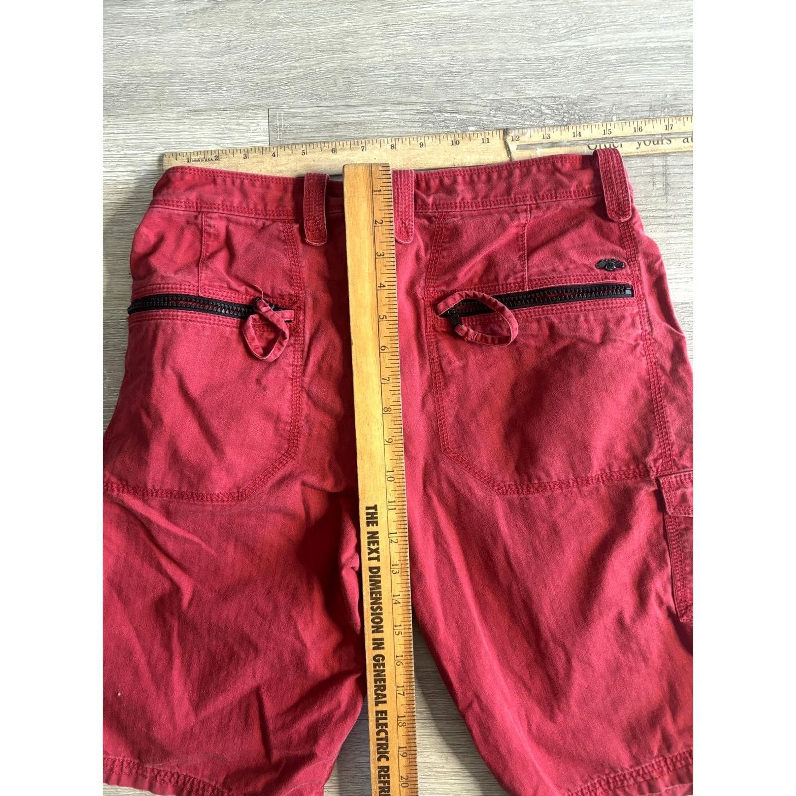 Armani Exchange Armani Exchange Cargo Shorts Mens 31 Red Utility Zip Pockets Casual A|X Summer Size US 31 - 5 Thumbnail
