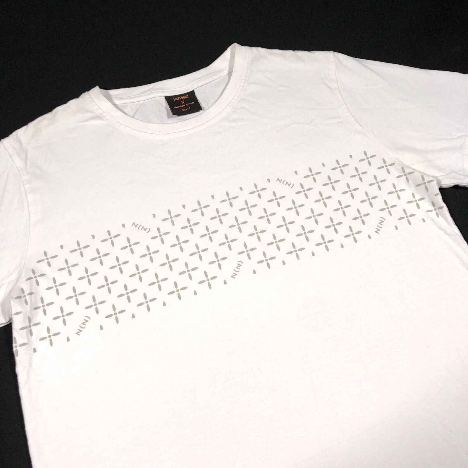 Number (N)ine Vintage 2000s Number (N)ine Marlboro White Tee Shirt Medium Size US M / EU 48-50 / 2 - 2 Thumbnail